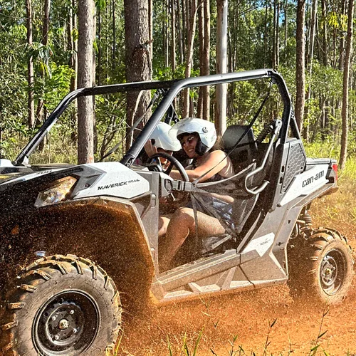 Passeio de UTV – 2 Pessoas
