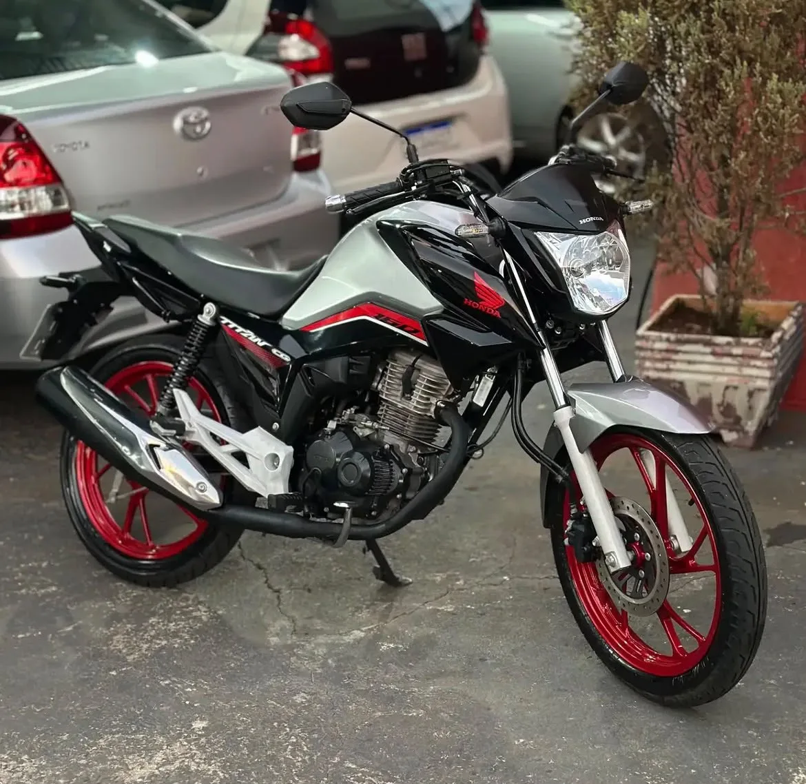 Honda titan 160cc Edição especial 40 anos 2023
