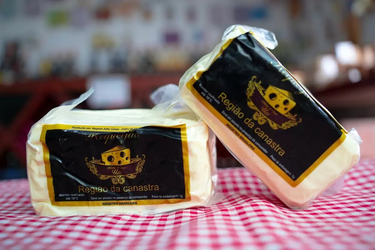 Requeijão de corte tradicional e com raspa 500 G